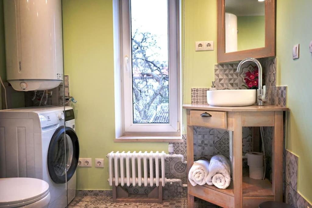 Prime 2Br/Ba Apt Next To Main Station & Olympic Center リエパーヤ エクステリア 写真